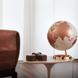 Light & Color Globe (copper) Lifestyle
